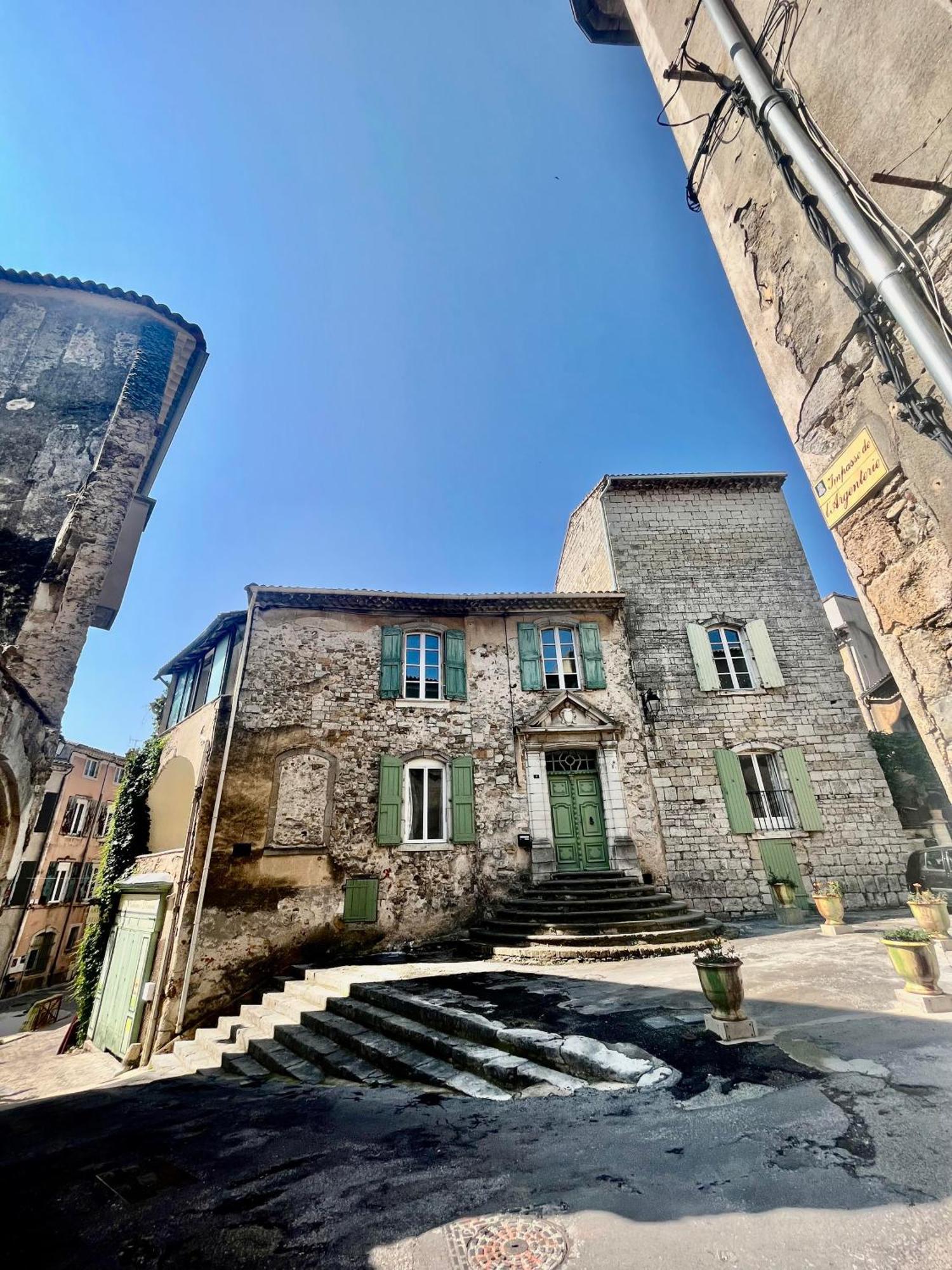 Bed and Breakfast La Tour De Pezene Anduze Exterior foto