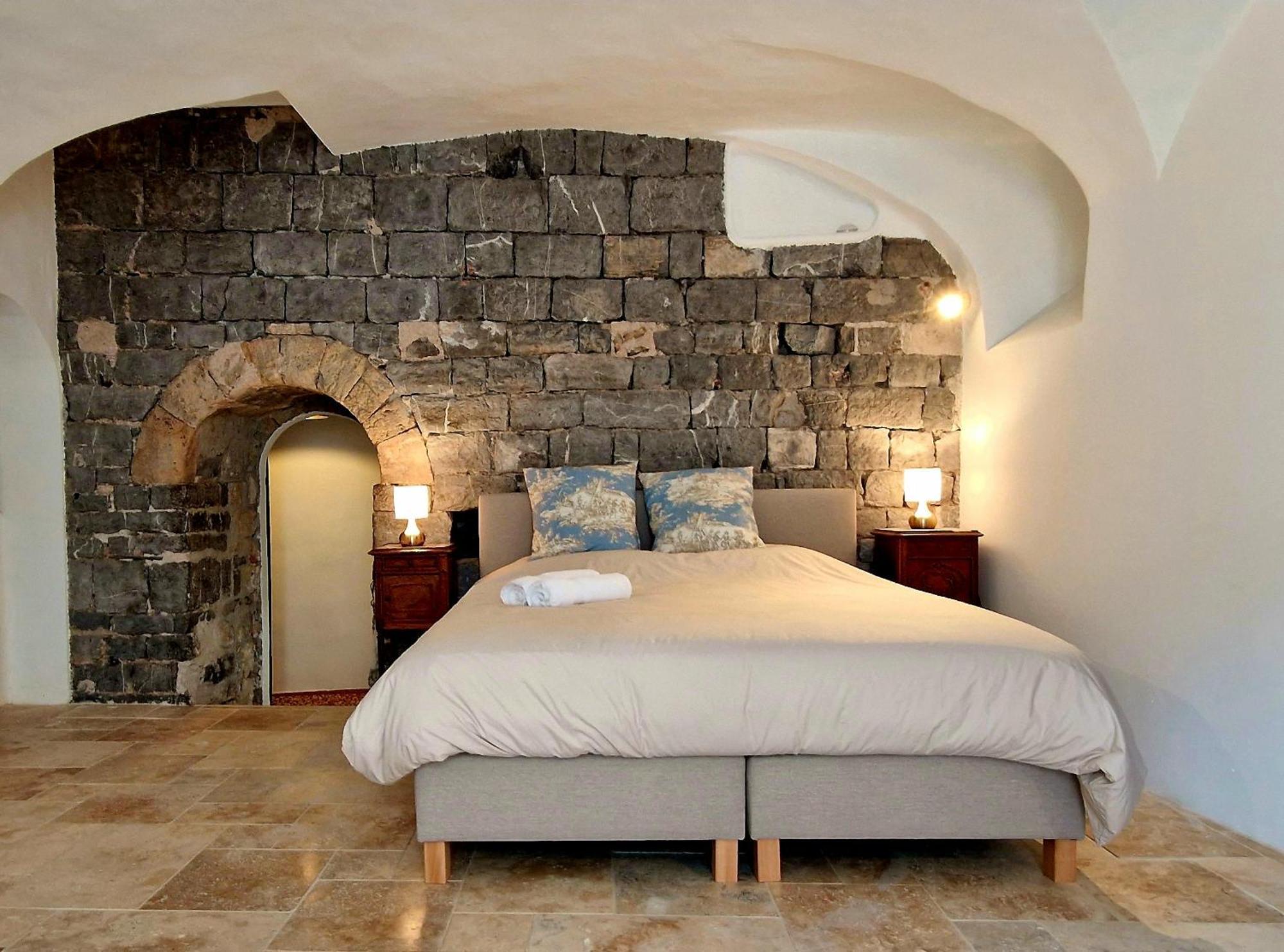 Bed and Breakfast La Tour De Pezene Anduze Exterior foto