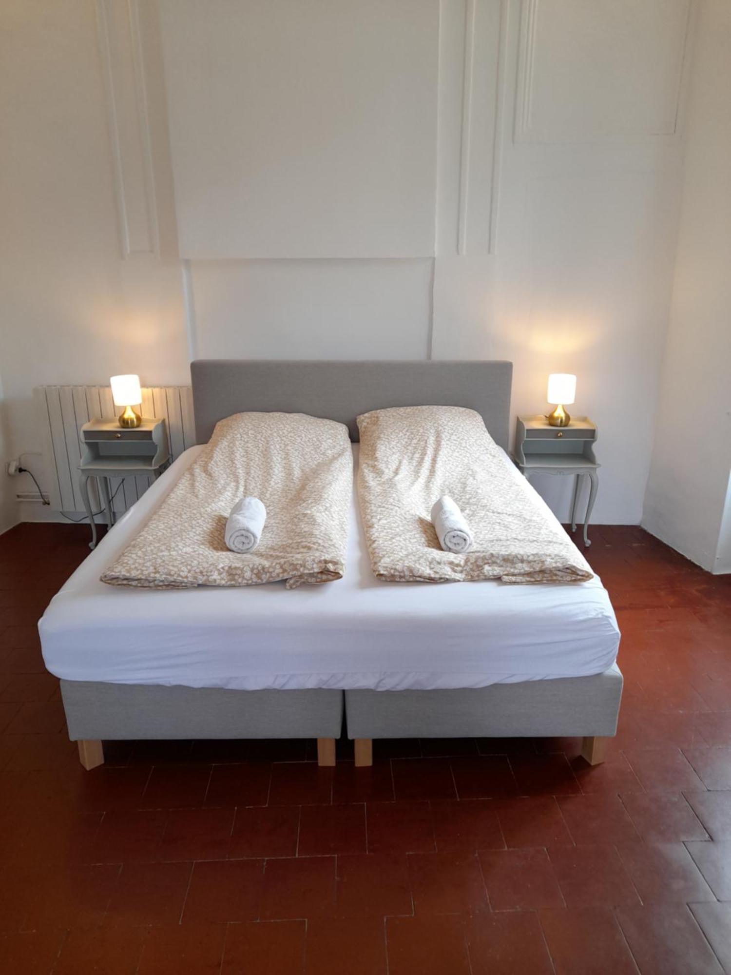 Bed and Breakfast La Tour De Pezene Anduze Zimmer foto